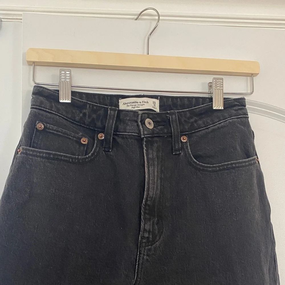 Abercrombie and Fitch the vintage straight high rise jean - Picture 2 of 5